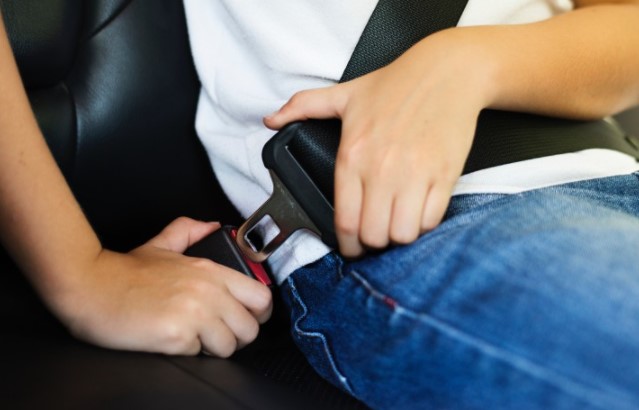 How To Use Seat Belts Properly And Ways To Buckle Up Cars And Amazing Automotive Stuff